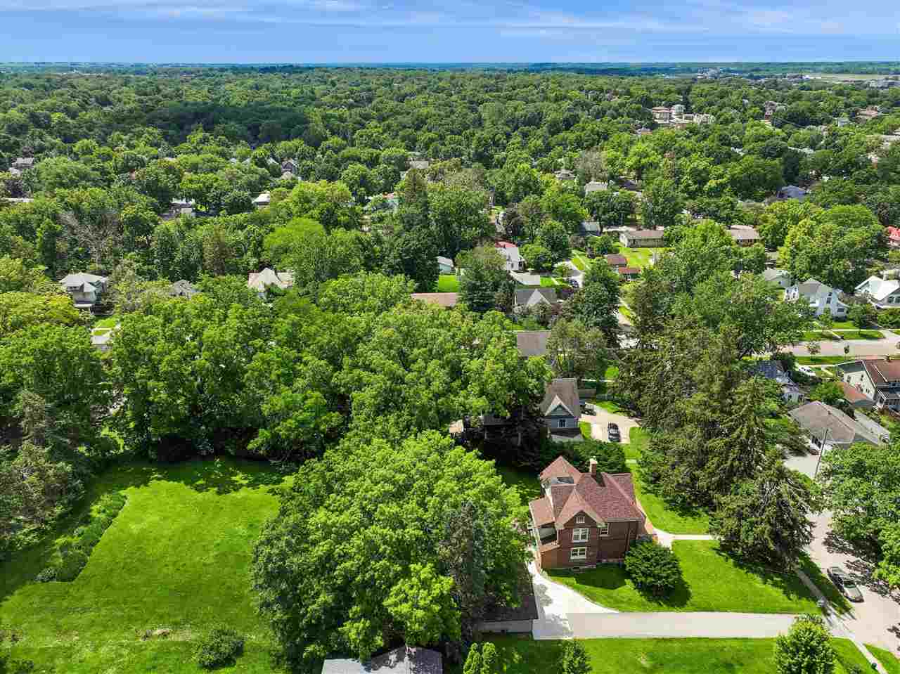 416 Reno Street Iowa City IA 52245