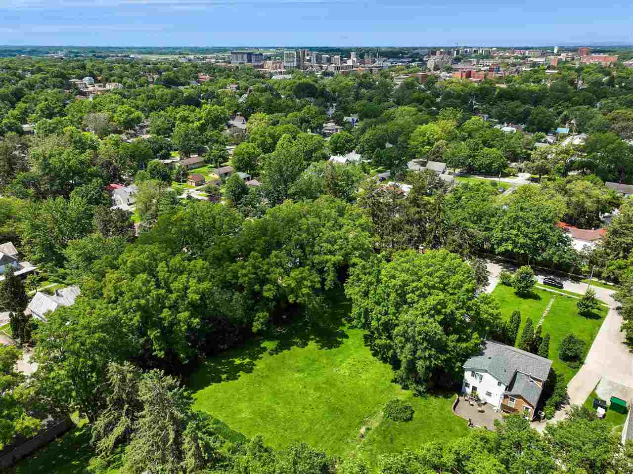 416 Reno Street Iowa City IA 52245