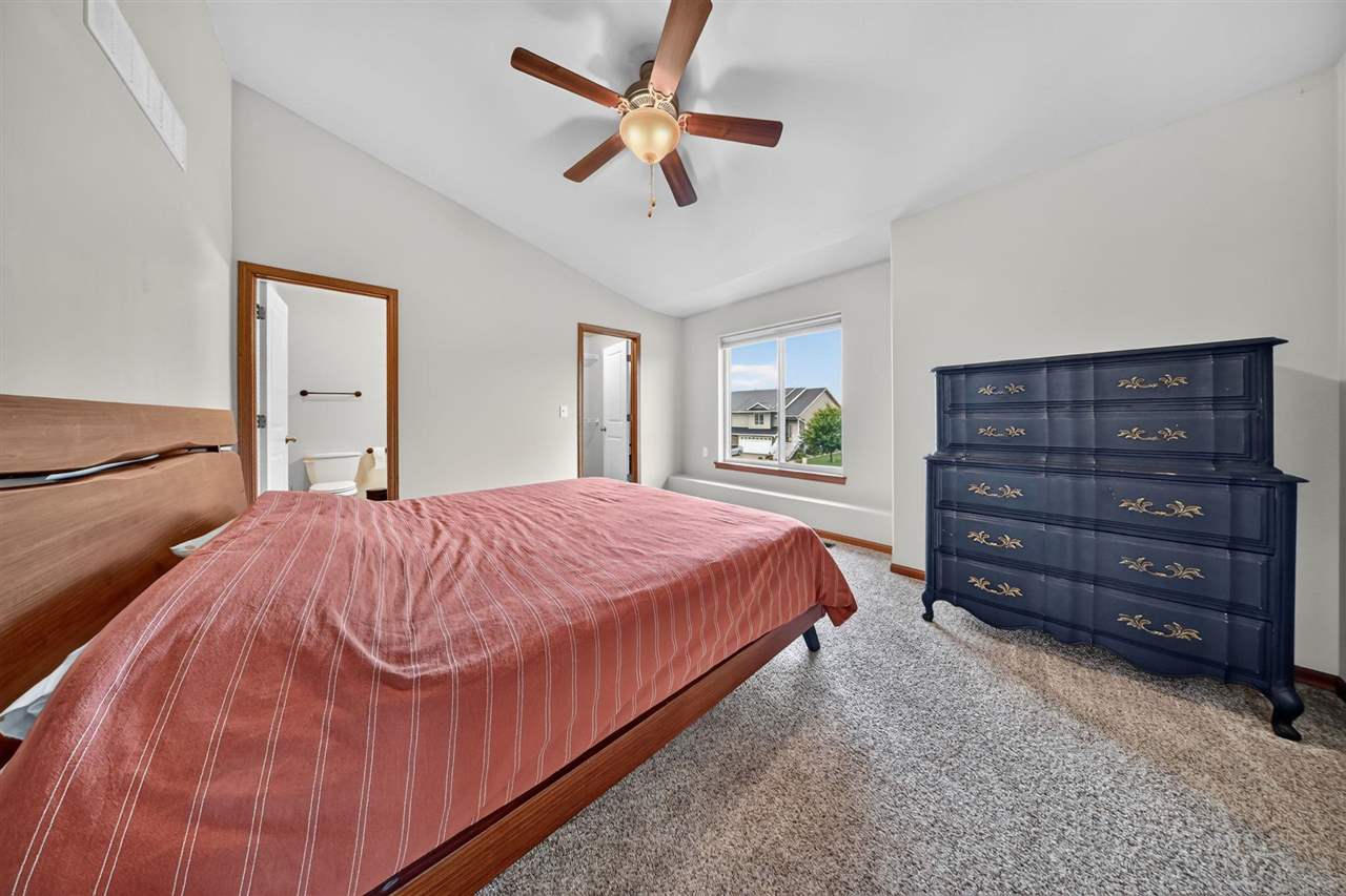 1375 Whipple Court North Liberty IA 52317