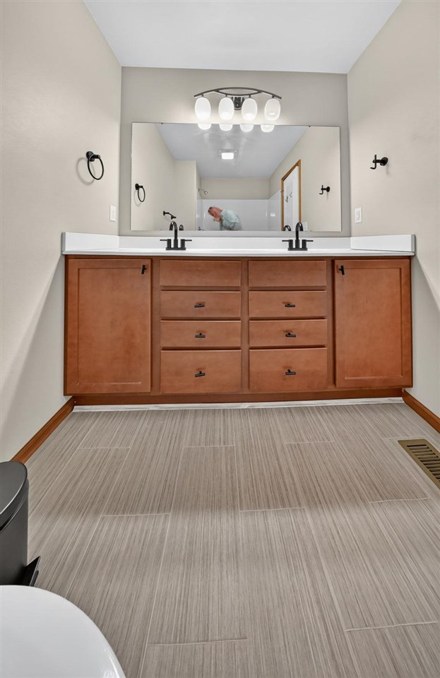 1375 Whipple Court North Liberty IA 52317