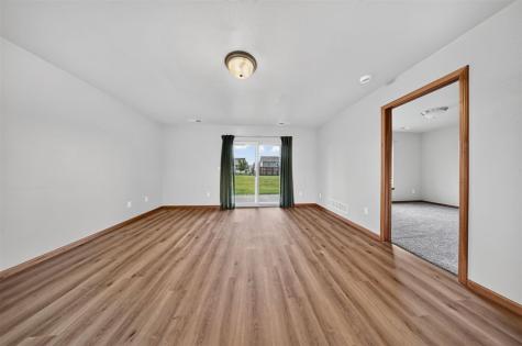 1375 Whipple Court North Liberty IA 52317