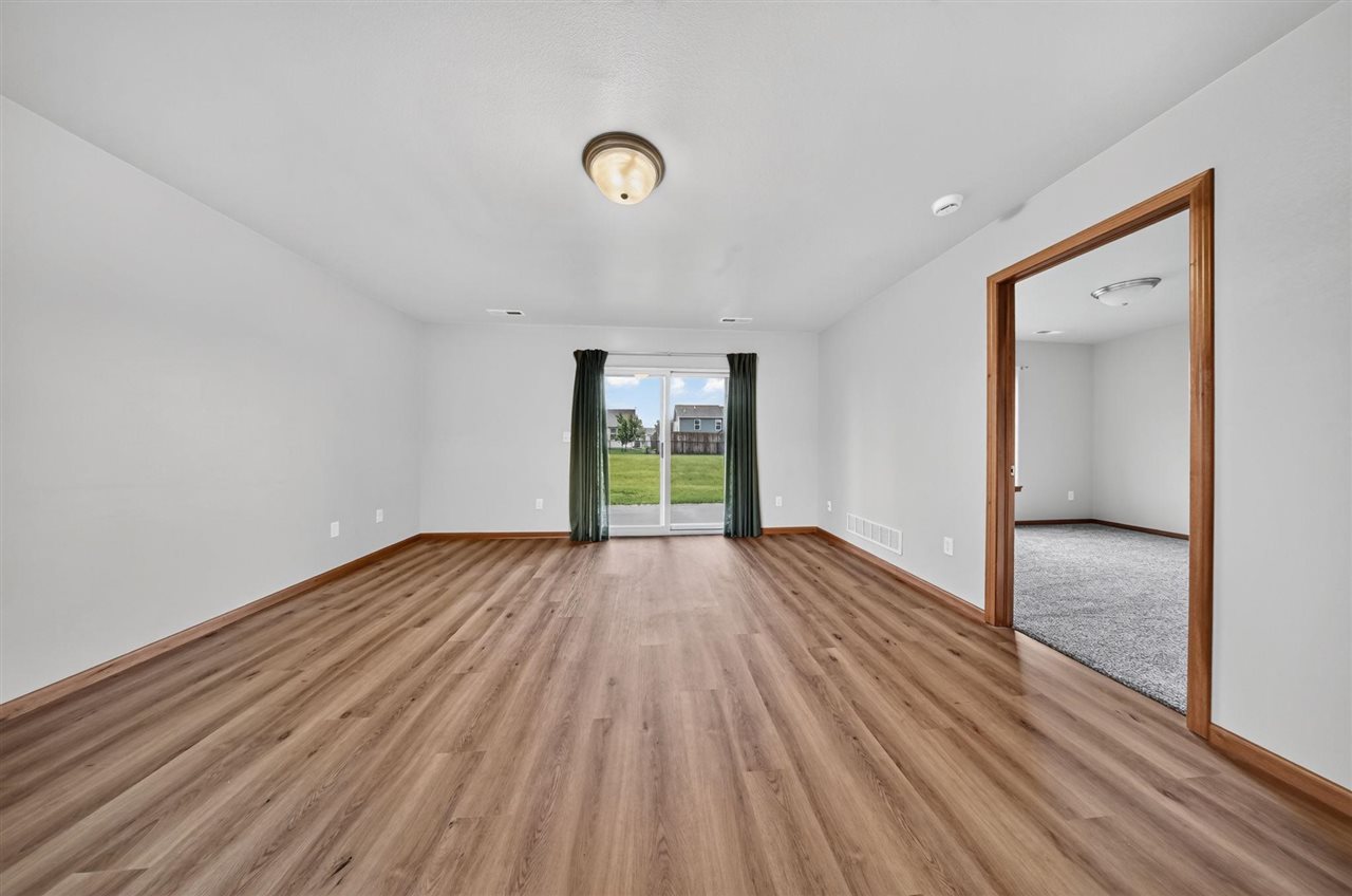 1375 Whipple Court North Liberty IA 52317