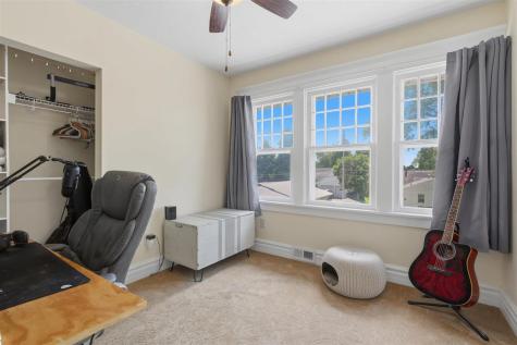 903 E Main Street Washington IA 52353