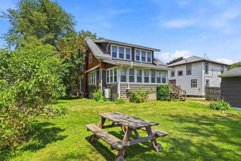 903 E Main Street Washington IA 52353