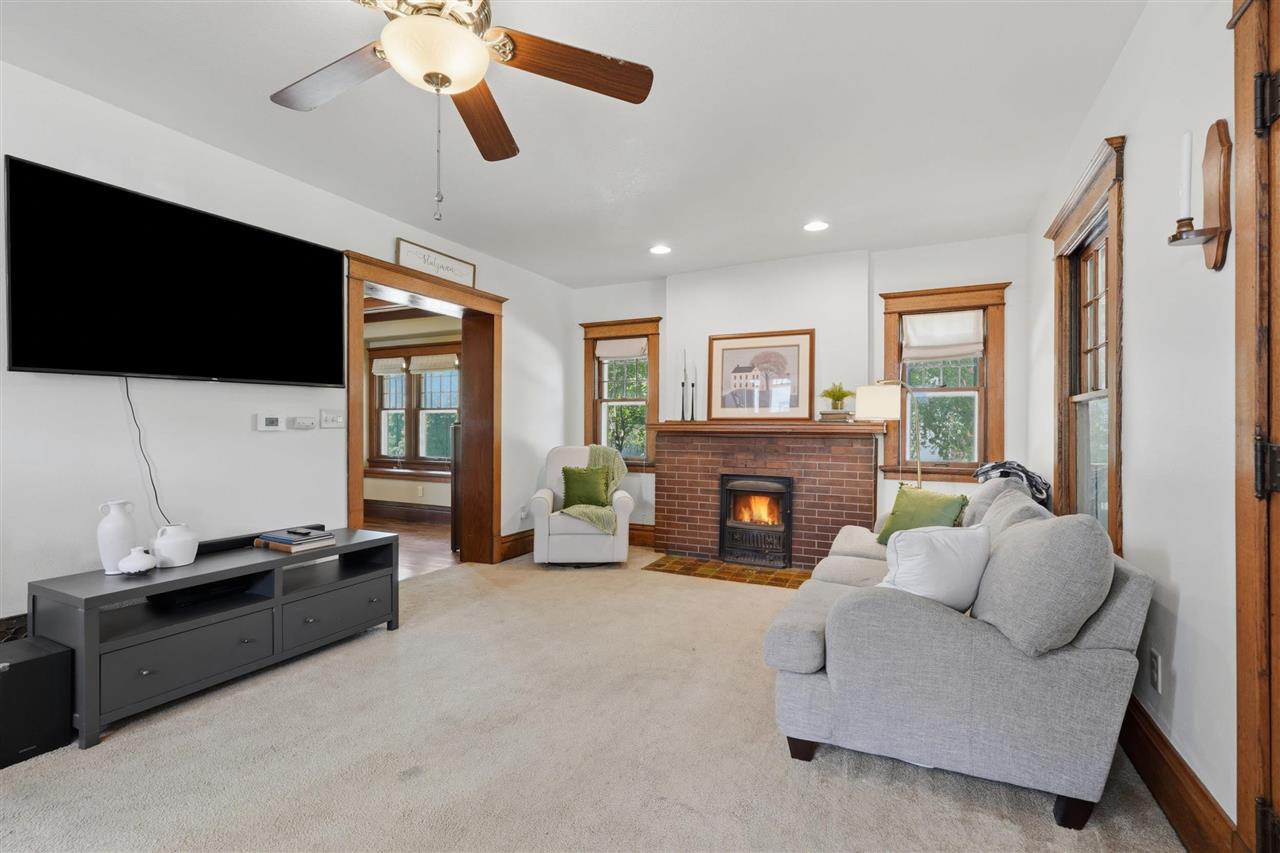 903 E Main Street Washington IA 52353