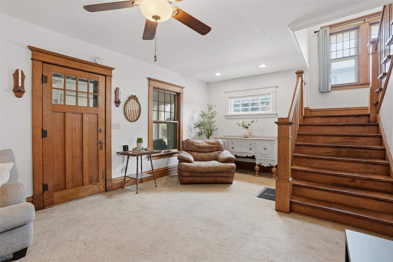 903 E Main Street Washington IA 52353