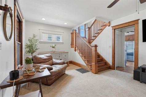 903 E Main Street Washington IA 52353