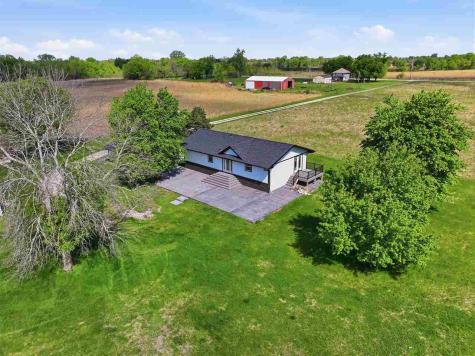 1870 170th Street West Liberty IA 52776-9075