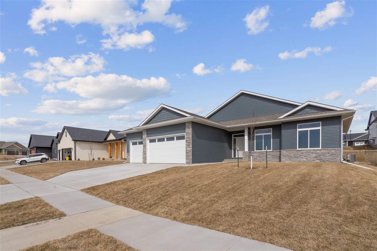 15 N Seven Oaks Road North Liberty IA 52317