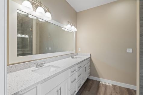 15 N Seven Oaks Road North Liberty IA 52317