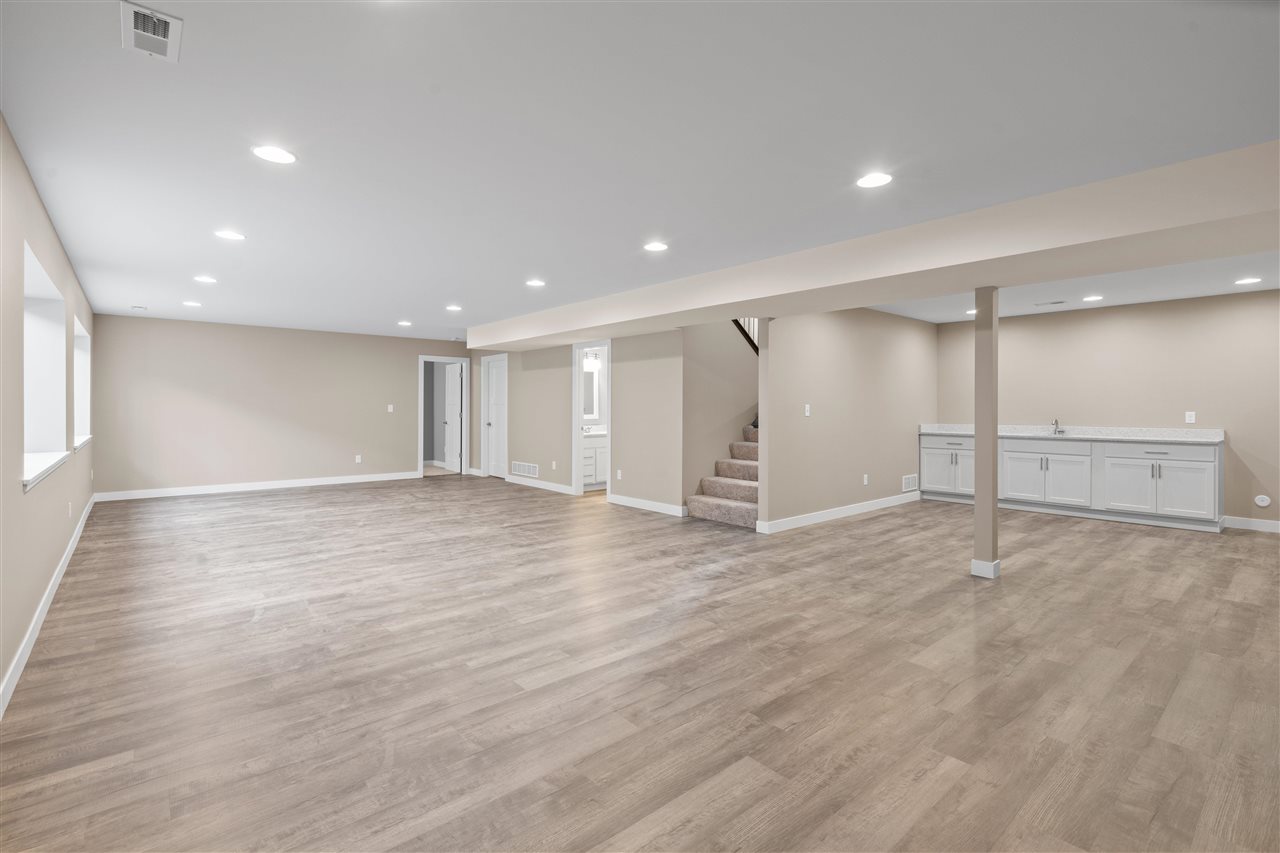 15 N Seven Oaks Road North Liberty IA 52317