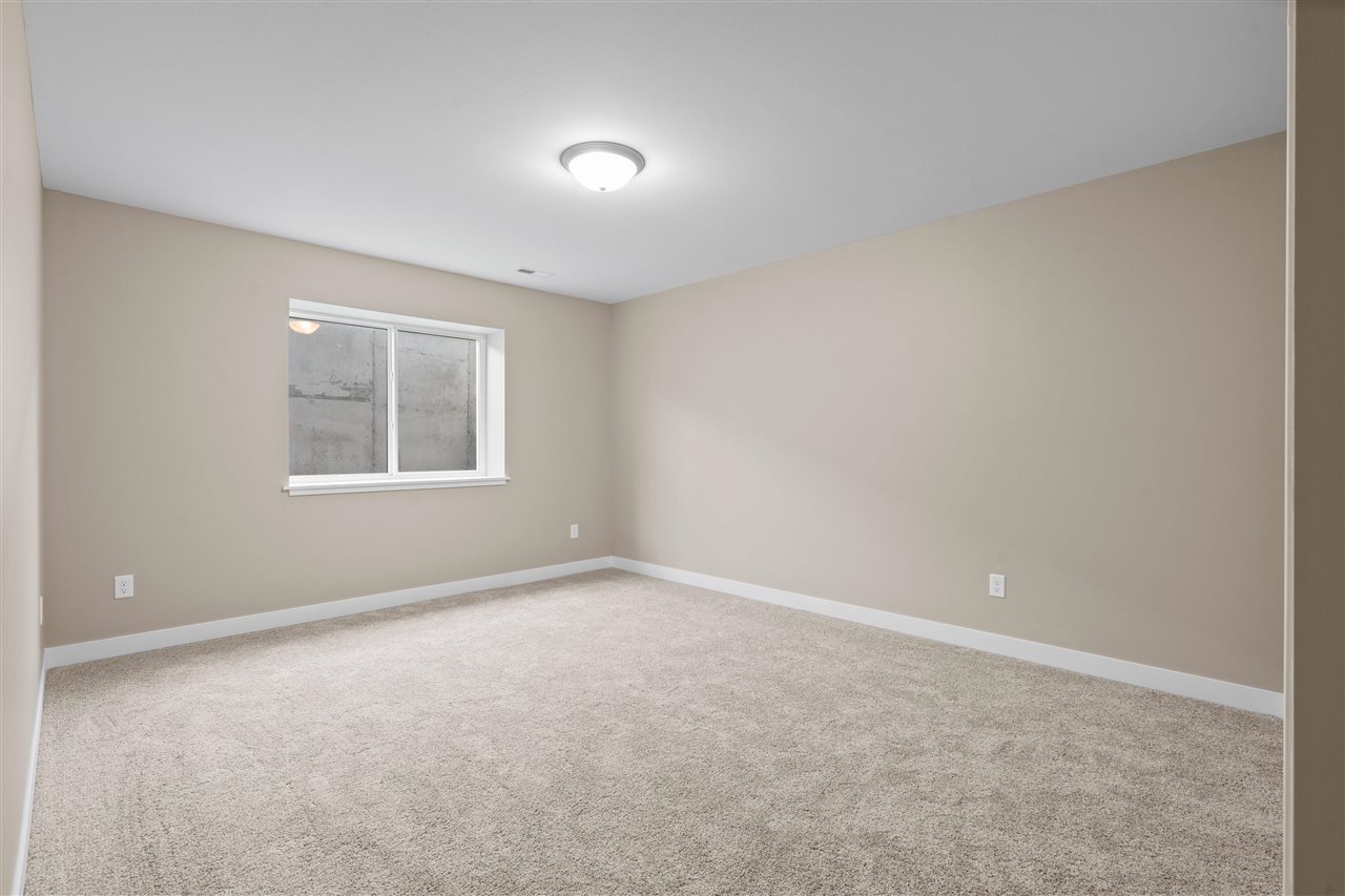 15 N Seven Oaks Road North Liberty IA 52317