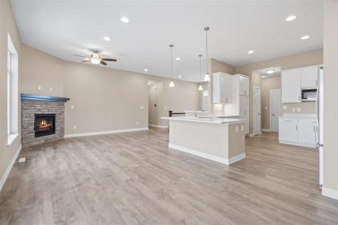 15 N Seven Oaks Road North Liberty IA 52317