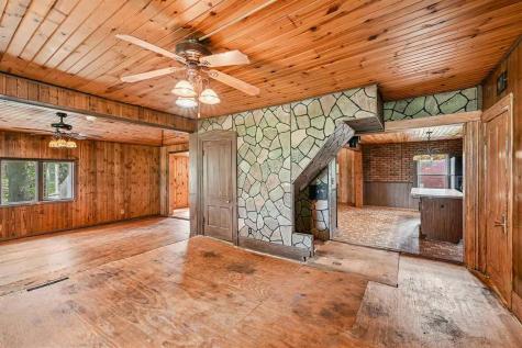 5419 420th Street SE Iowa City IA 52245