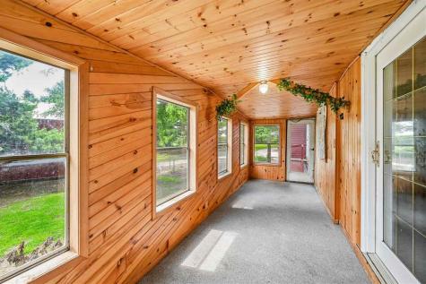 5419 420th Street SE Iowa City IA 52245
