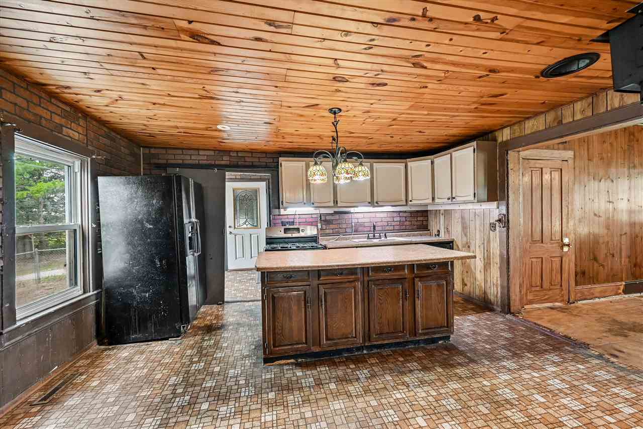 5419 420th Street SE Iowa City IA 52245