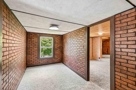 5419 420th Street SE Iowa City IA 52245