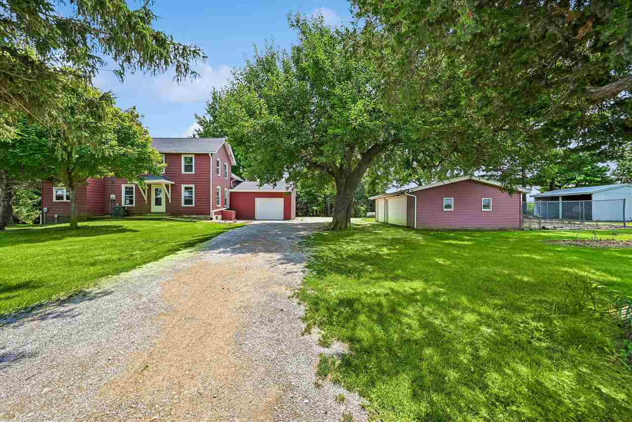 5419 420th Street SE Iowa City IA 52245