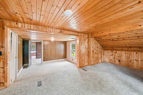 5419 420th Street SE Iowa City IA 52245