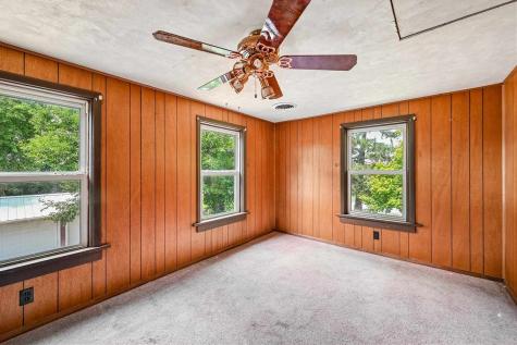 5419 420th Street SE Iowa City IA 52245