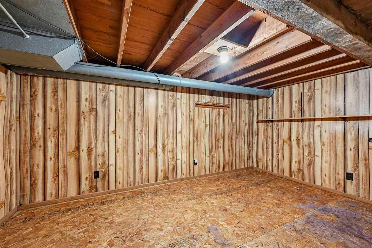 5419 420th Street SE Iowa City IA 52245