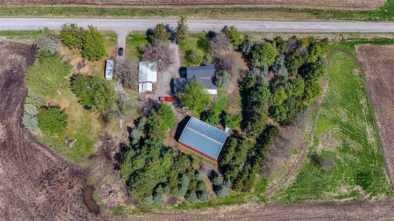 5419 420th Street SE Iowa City IA 52245