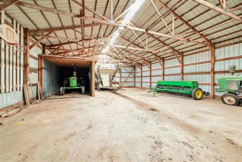 5419 420th Street SE Iowa City IA 52245