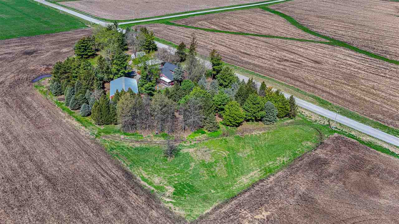 5419 420th Street SE Iowa City IA 52245