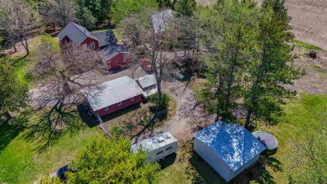 5419 420th Street SE Iowa City IA 52245