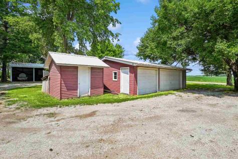 5419 420th Street SE Iowa City IA 52245