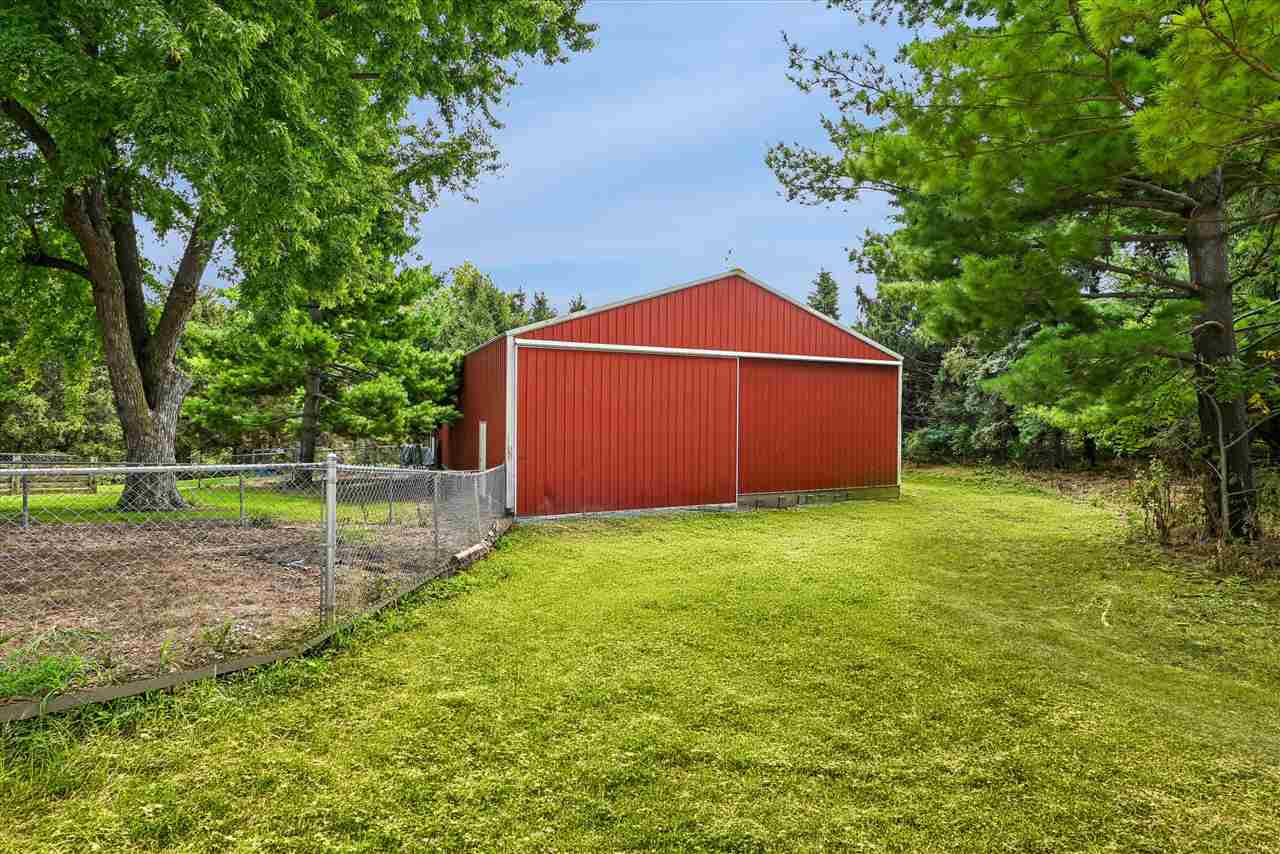 5419 420th Street SE Iowa City IA 52245