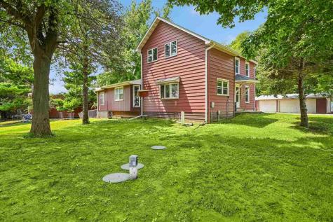 5419 420th Street SE Iowa City IA 52245