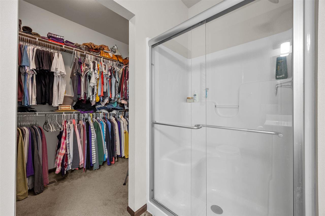 611 Croell Avenue Tiffin IA 52340
