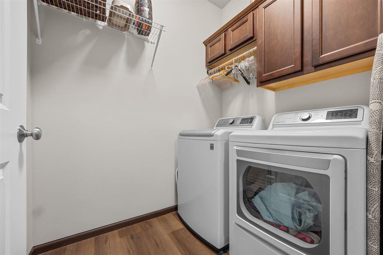611 Croell Avenue Tiffin IA 52340