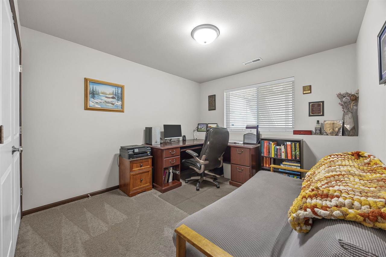 611 Croell Avenue Tiffin IA 52340