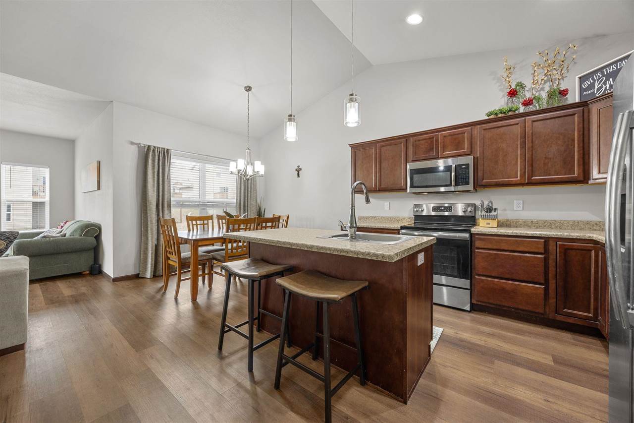 611 Croell Avenue Tiffin IA 52340
