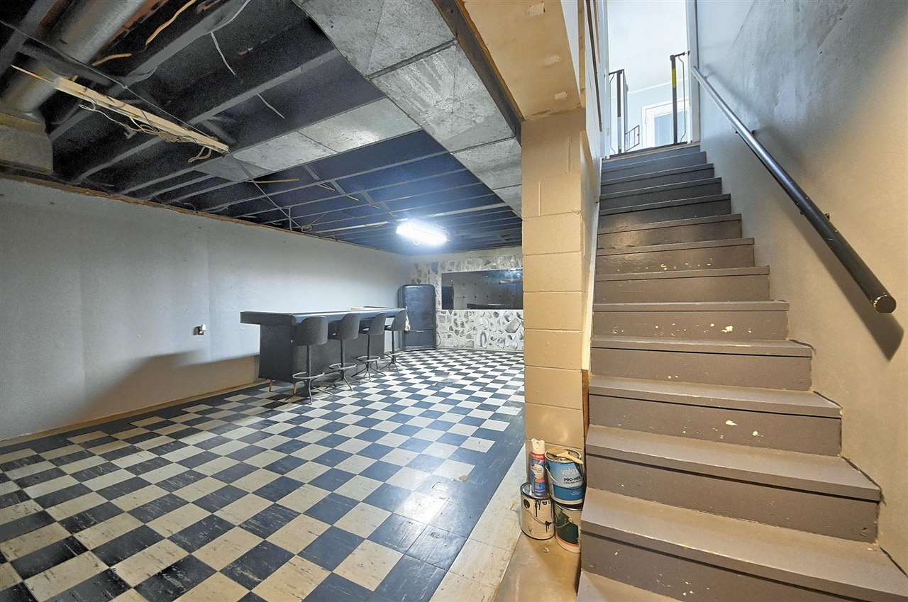 206 W Gibson Street West Liberty IA 52776