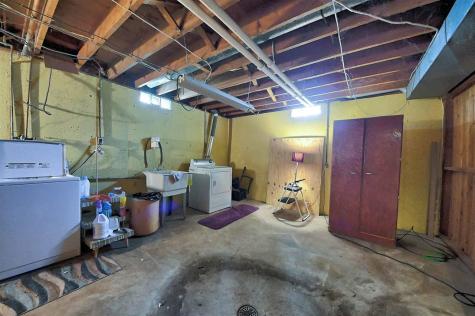206 W Gibson Street West Liberty IA 52776