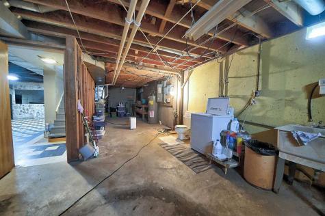 206 W Gibson Street West Liberty IA 52776