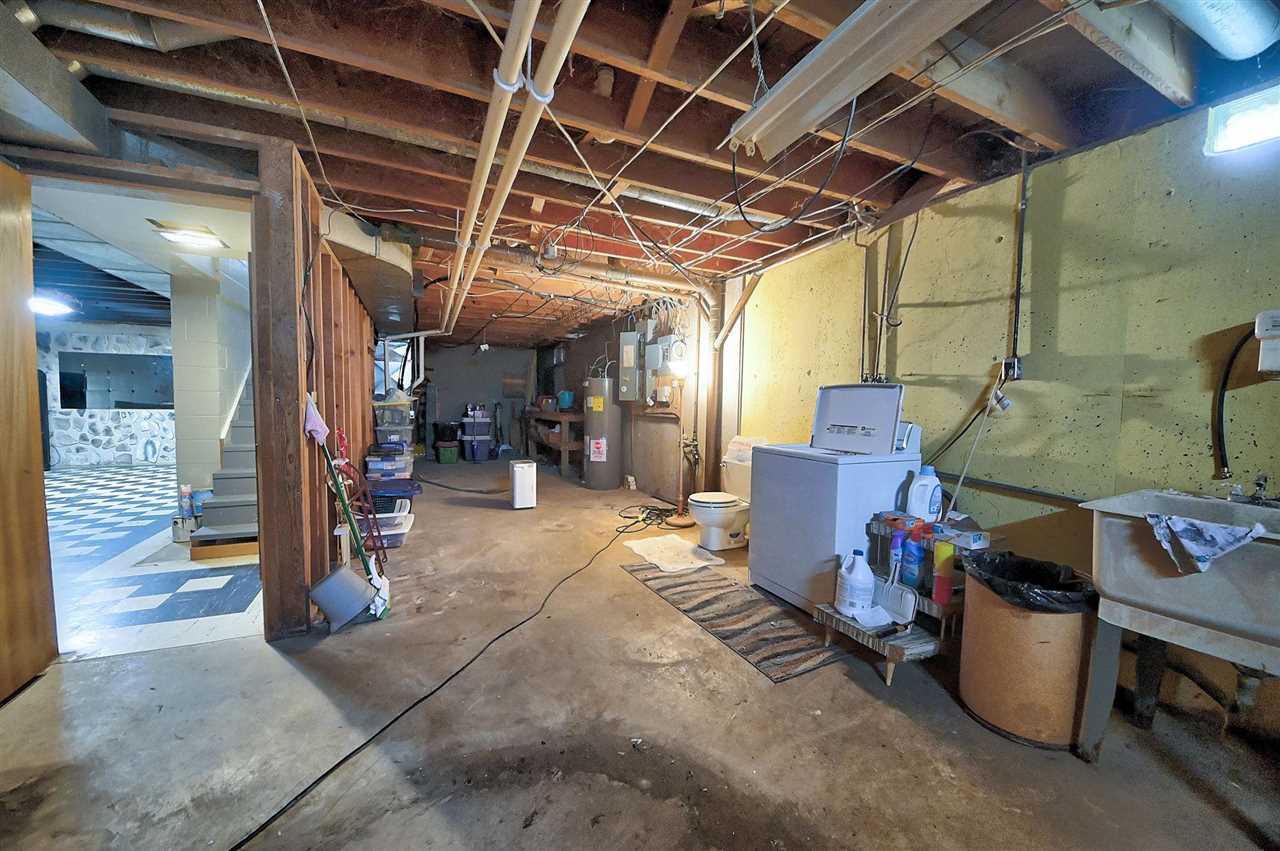 206 W Gibson Street West Liberty IA 52776