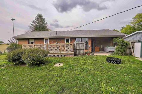 206 W Gibson Street West Liberty IA 52776