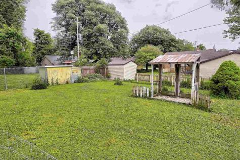 206 W Gibson Street West Liberty IA 52776