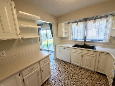 822 20th Avenue Coralville IA 52241