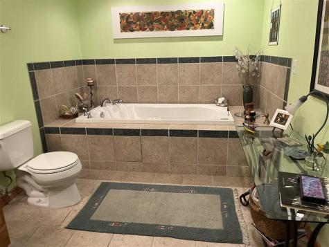 1506 Olde Hickory Lane Coralville IA 52241