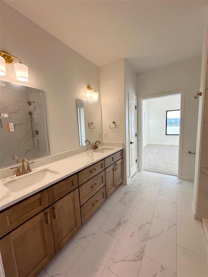 1341 Roosevelt Circle North Liberty IA 52317