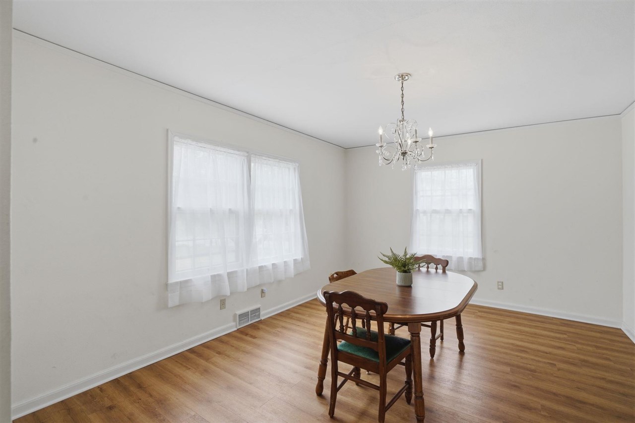 1119 Hyde Drive Des Moines IA 50315