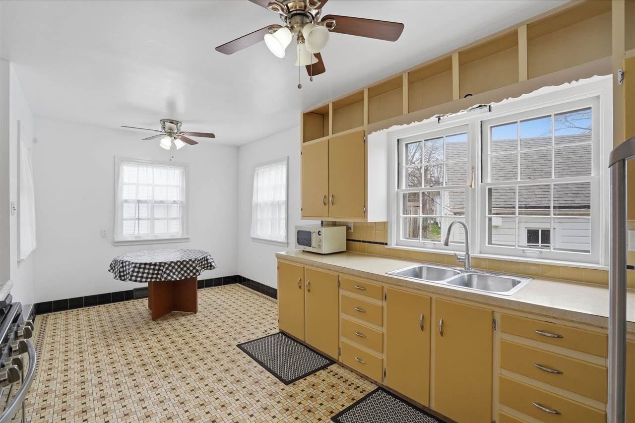 1119 Hyde Drive Des Moines IA 50315