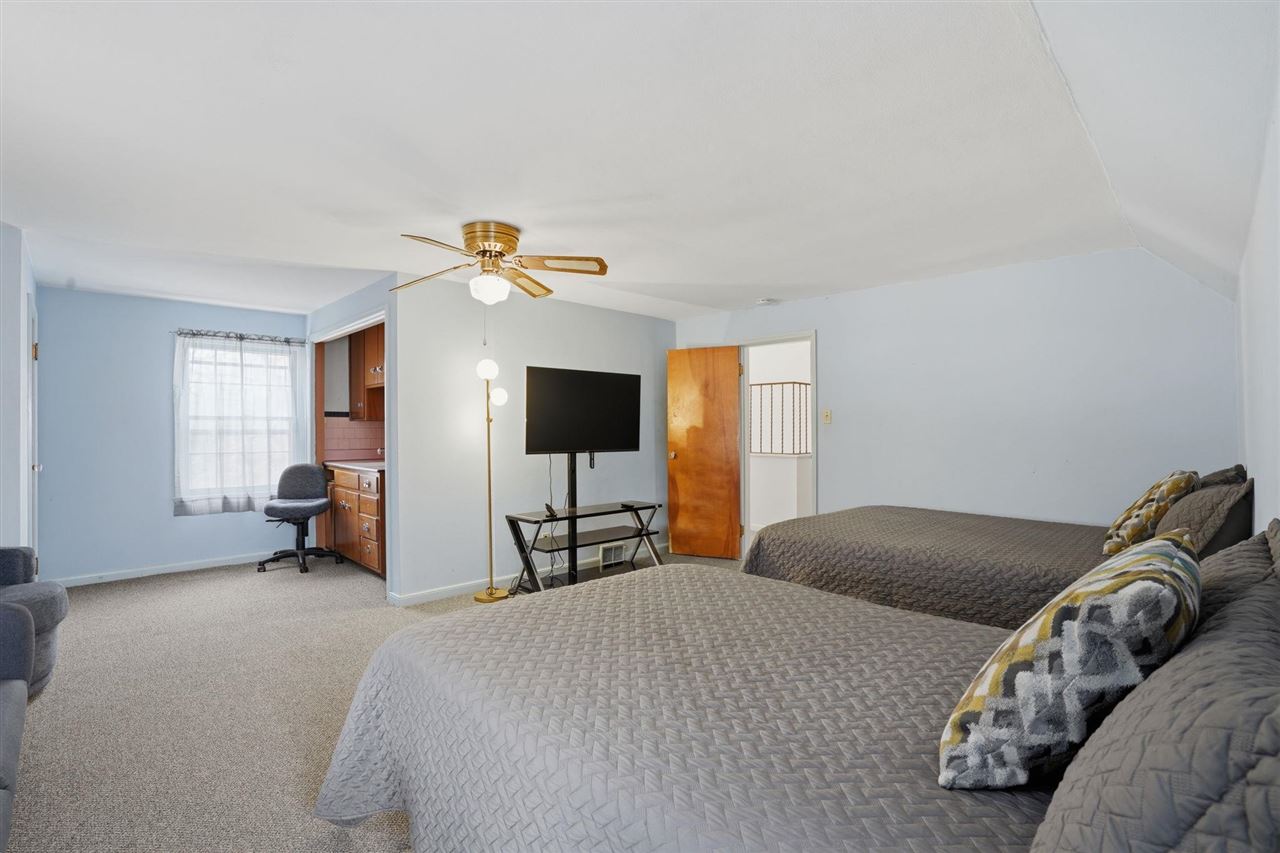 1119 Hyde Drive Des Moines IA 50315
