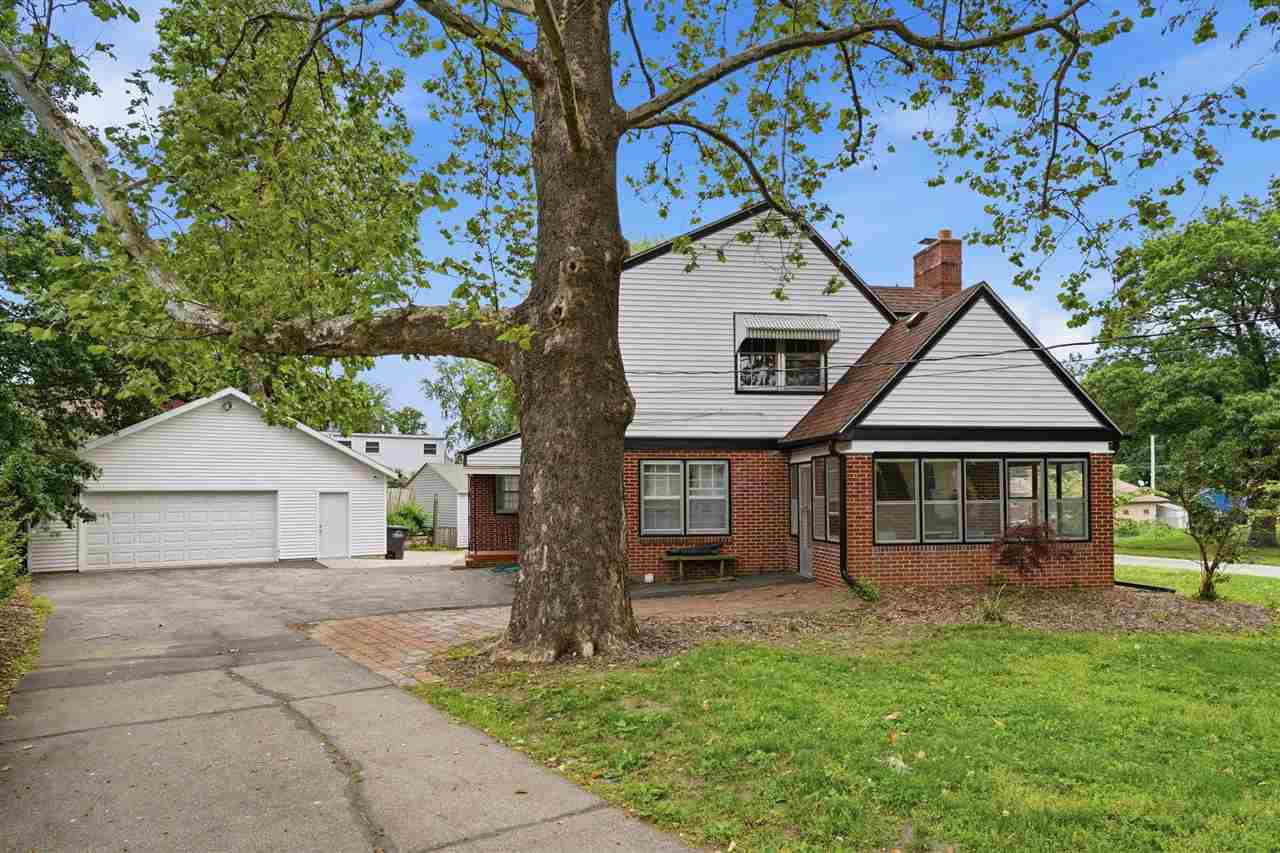 1119 Hyde Drive Des Moines IA 50315