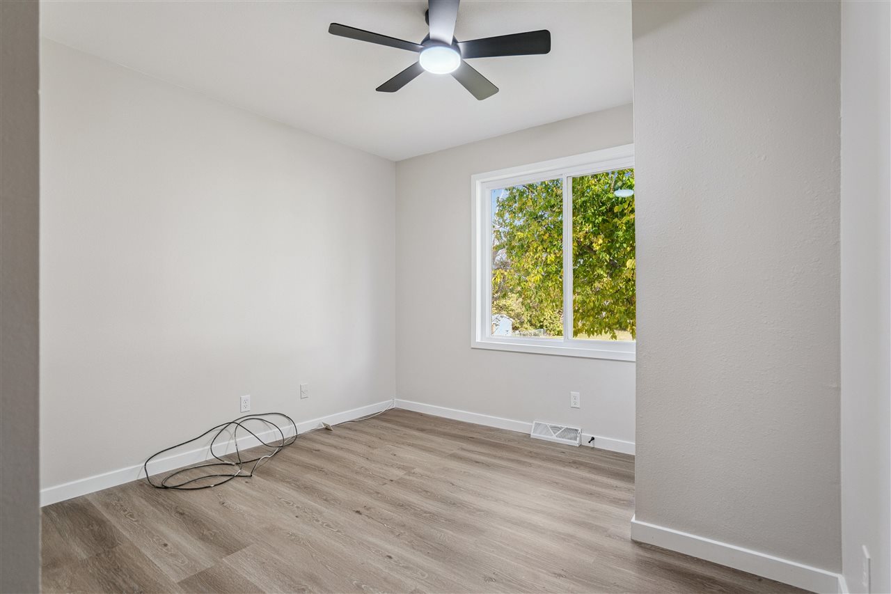 232 27th Street NW Cedar Rapids IA 52405